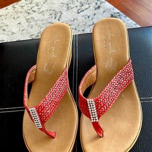 MILA PAOLI RED SANDAL SHOE SIZE 8 MADE IN ITALY. 🇮🇹